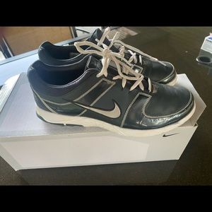 Women’s Nike Air Brassie III golf shoe